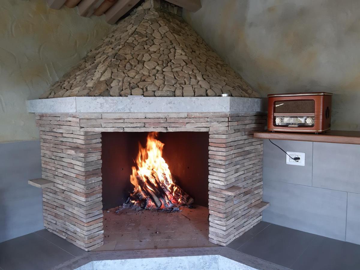 Guesthouse Gospodi Cerovlje المظهر الخارجي الصورة